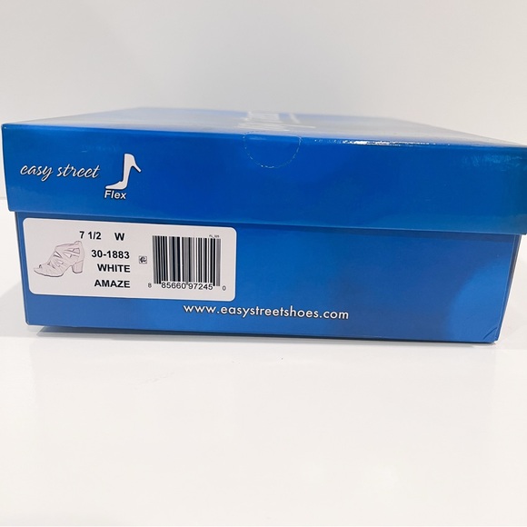 Easy Street Amaze Strappy Block Heel Sandals Back Zip White 7.5 Wide NEW - Picture 16 of 16